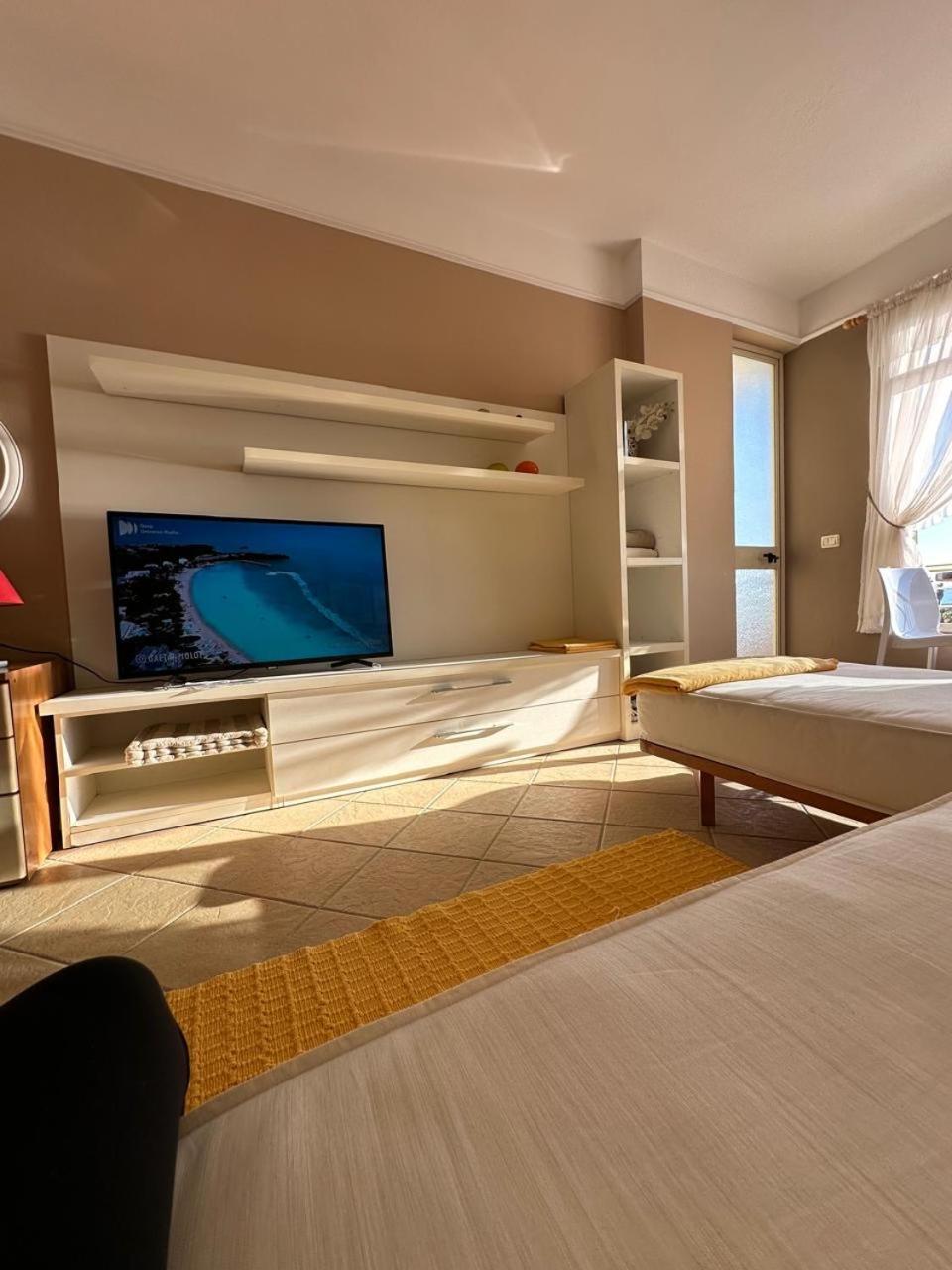 Beach View! Seaside Apartment Durrës Exterior foto