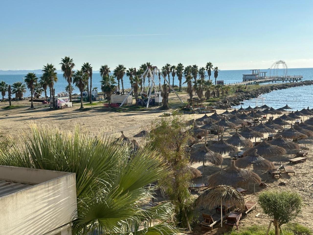 Beach View! Seaside Apartment Durrës Exterior foto