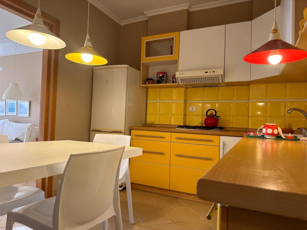 Beach View! Seaside Apartment Durrës Exterior foto