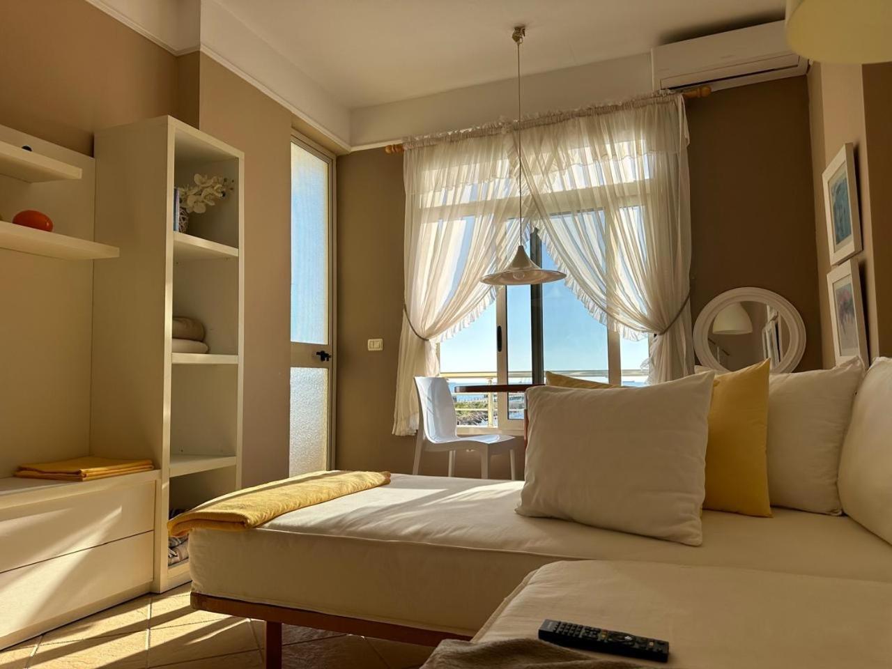 Beach View! Seaside Apartment Durrës Exterior foto
